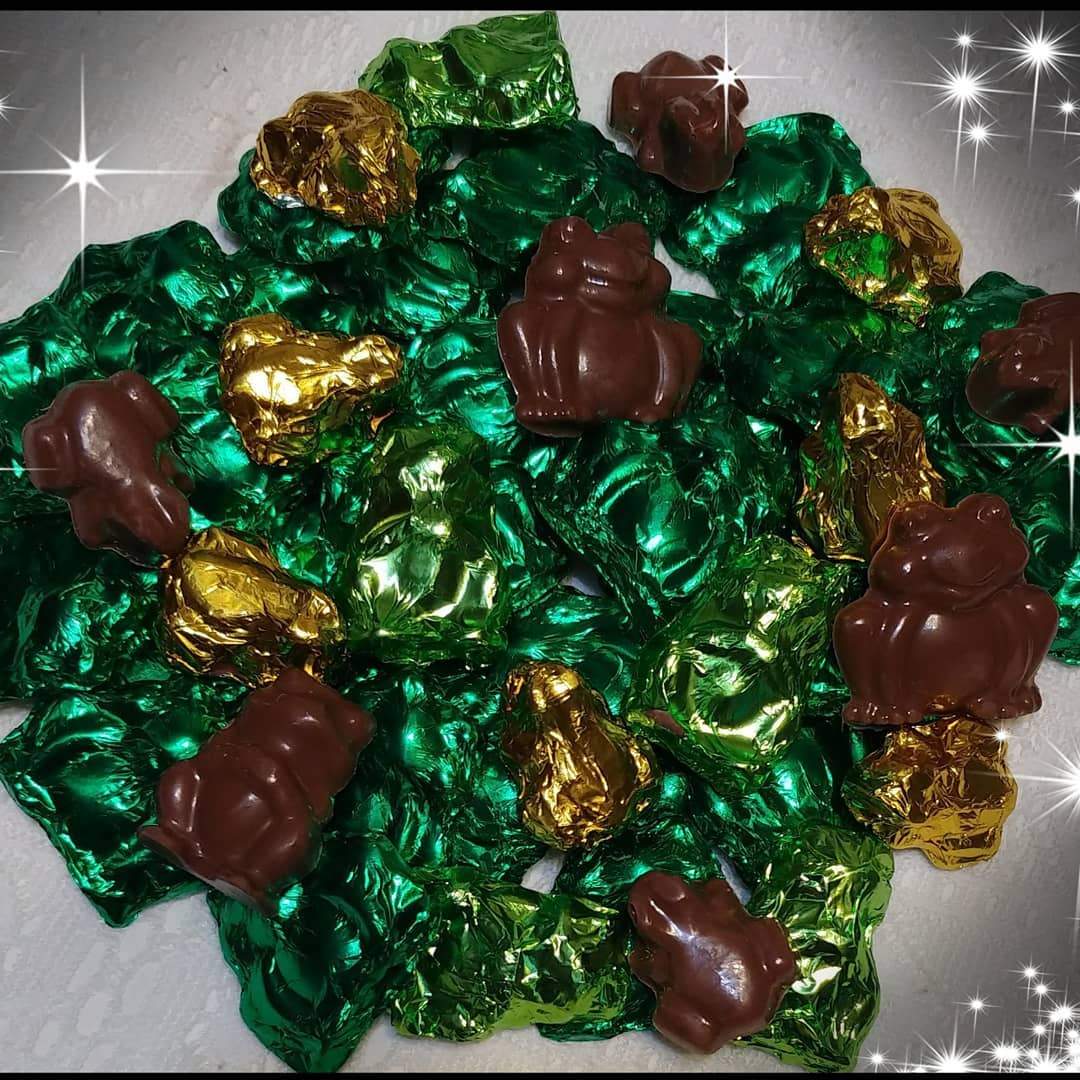 chocolate cigarettes frog Sugar Free Solid Dark Chocolate Frogs Foil Wrapped – Kimmie's Kandies