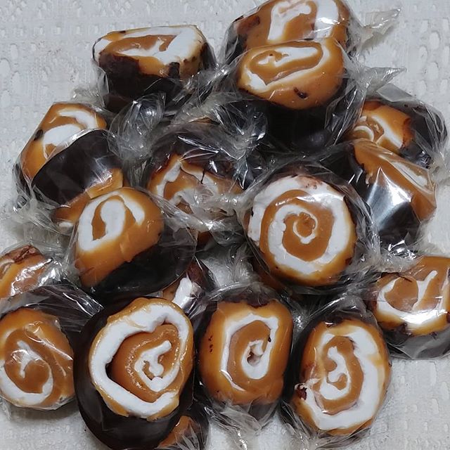 Rusty Wheels Dipped In Dark Chocolate (ra) Karamels Caramels Caramel Homemade Marshmallows 